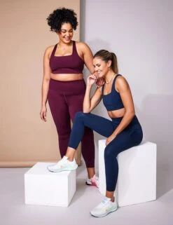 Spark Cross Strap Bra - Fig 14 Spark Cross Strap Bra - Fig -Outlet Elevate Activewear Store 240322 TSE YMO 0377