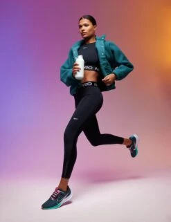 Nike Pro 7/8 Leggings - Black/Metallic Silver 8 Nike Pro 7/8 Leggings - Black/Metallic Silver -Outlet Elevate Activewear Store 311023 TSE EDITORIAL 0610 1