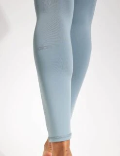 7/8 High Waisted Airlift Legging - Cosmic Grey -Outlet Elevate Activewear Store Alo Yoga 7 8 HIGH WAIST AIRLIFT LEGGING W51314R COSMIC GREY 0004