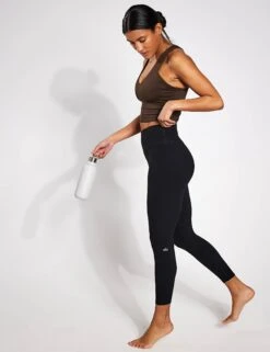 Alosoft High Waisted 7/8 Highlight Legging - Black -Outlet Elevate Activewear Store Alo Yoga ALOSOFT HIGH WAIST 7 8 HIGHLIGHT LEGGING W51104R BLACK 0010