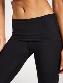 Alosoft Low-Rise Foldover Bootcut Legging - Black 10 Alosoft Low-Rise Foldover Bootcut Legging - Black -Outlet Elevate Activewear Store Alo Yoga ALOSOFT LOW RISE FOLDOVER BOOTCUT LEGGING W51239R BLACK 0019