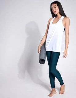 Don't Get It Twisted Tank - White -Outlet Elevate Activewear Store Alo Yoga DON T GET IT TWISTED TANK W2709R WHITE 0014