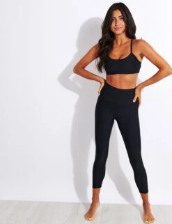 High Waisted Airlift Capri - Black -Outlet Elevate Activewear Store Alo Yoga HIGH WAIST AIRLIFT CAPRI W5630R BLACK 0005