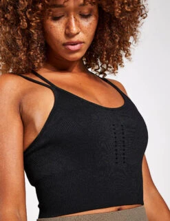 Born India Seamless Bra - Black -Outlet Elevate Activewear Store BORN India Seamless Bra O22SM18 B Black 0043