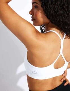 Beyond Yoga Spacedye Slim Racerback Bra - Cloud White -Outlet Elevate Activewear Store Beyond Yoga CF Spacedye Slim Racerback Bra SD8255 Cloud White 0031