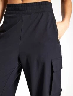 Beyond Yoga City Chic Cargo Pant - Black -Outlet Elevate Activewear Store Beyond Yoga CITY CHIC CARGO PANT SBEY0008 NW1241BLK 0002