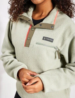 Columbia Helvetia Cropped Half Snap Fleece - Safari 6 Columbia Helvetia Cropped Half Snap Fleece - Safari -Outlet Elevate Activewear Store Columbia Helvetia Cropped Half Snap Fleece 2014561 Safari 00161