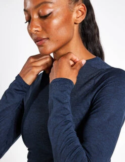 ReSet Cropped Long Sleeve - Midnight 7 ReSet Cropped Long Sleeve - Midnight -Outlet Elevate Activewear Store GIRLFRIEND COLLECTIVE Reset Cropped Long Sleeve Top INZ843 Midnight 0019