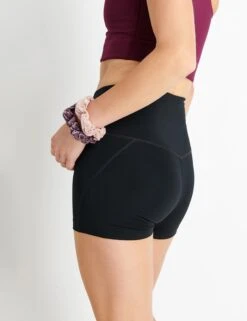 High Waisted Run Short - Black 6 High Waisted Run Short - Black -Outlet Elevate Activewear Store Girlfriend Collective High Rise Run Short Black 53941 Black 0018
