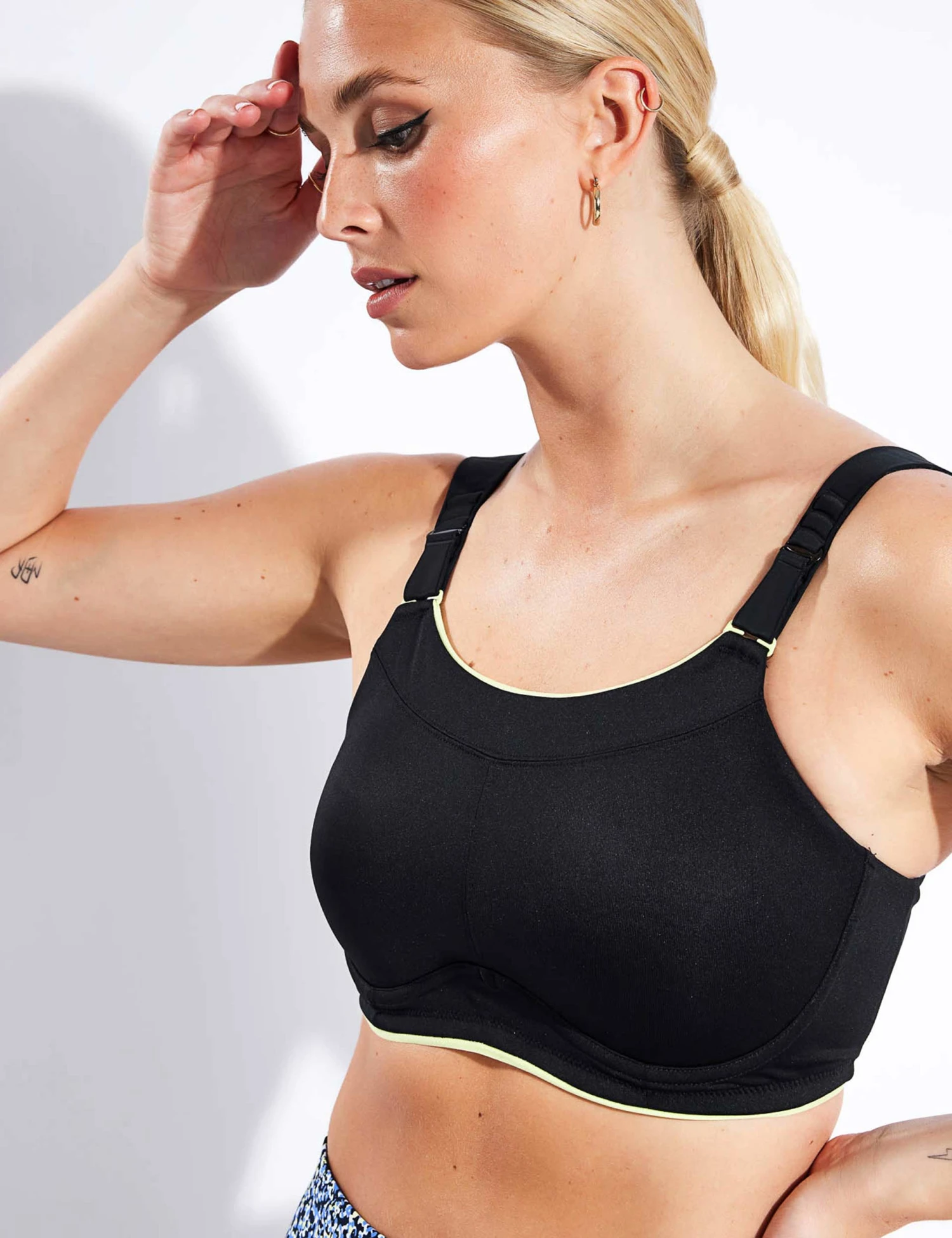 Extra High Impact Serious Sports Bra B-G - Black 2 Extra High Impact Serious Sports Bra B-G - Black - Image 2