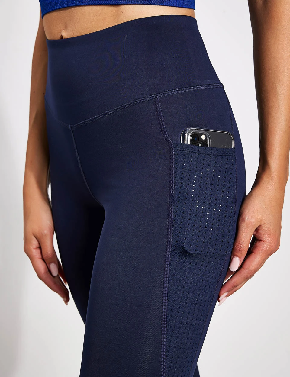 Go Train Mesh High Waisted Gym Legging - Navy 2 Go Train Mesh High Waisted Gym Legging - Navy - Image 2