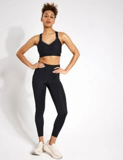 Ultimate Support Non Wired Sports Bra - Black -Outlet Elevate Activewear Store Goodmove Padded NW adjustable straps T33 6500BLA Black 0011