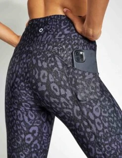 Go Move Printed High Waisted Gym Leggings - Black/Grey -Outlet Elevate Activewear Store Goodmove Ripstop Quilted Jacket Dark Olive T51 5498 Dark Olive 0036