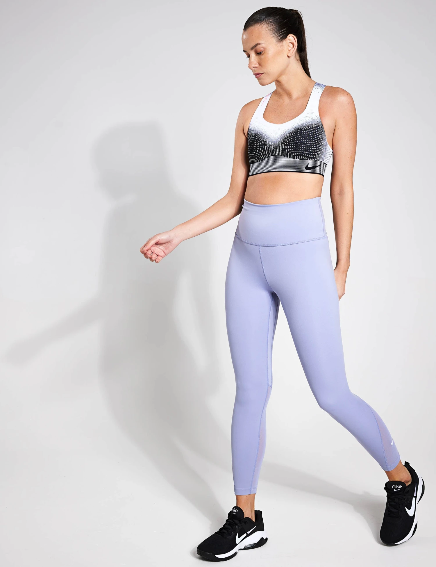 Nike Swoosh Flyknit Bra - Black/White/Bright Crimson 3 Nike Swoosh Flyknit Bra - Black/White/Bright Crimson - Image 3