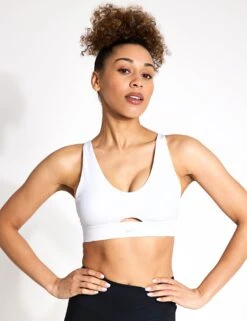 Nike Indy Plunge Cutout Sports Bra - White/Photon Dust