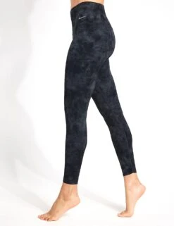 Nike Zenvy High Waisted 7/8 Tie-Dye Leggings - Black -Outlet Elevate Activewear Store Nike zenvy hw 7 8 tie dye leggings black fn4167 010 FN4167 010S 05551