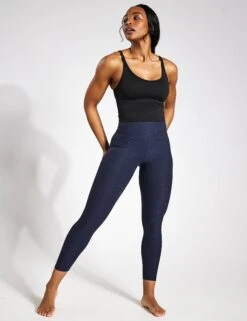 Vuori Halo Performance Crop - Black -Outlet Elevate Activewear Store VUORI HALO PERFORMANCE CROP VW1005 HBK BLACK HEATHER 0002