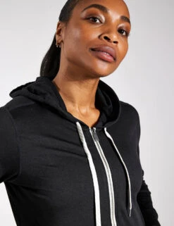Vuori Halo Performance Hoodie 2.0 - Black Heather -Outlet Elevate Activewear Store VUORI HALO PERFORMANCE HOODIE 2 0 VW268 HBK BLACK HEATHER 0031