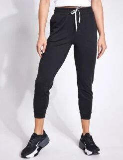 Vuori Performance Jogger - Black Heather -Outlet Elevate Activewear Store VUORI PERFORMANCE JOGGER VW303 HBK BLACK HEATHER 0002