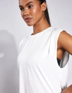 Varley Calgary Boxy Tank - Cloud Dancer -Outlet Elevate Activewear Store Varley CALGARY BOXY TANK VAR01444 Cloud Dancer 0020