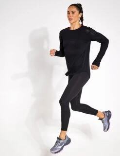 Varley Merrick Seamless Tee - Black -Outlet Elevate Activewear Store Varley Merrick Seamless Tee VAR01620 Black 0008