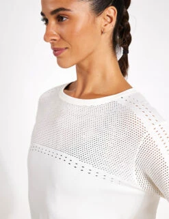 Varley Merrick Seamless Tee - White -Outlet Elevate Activewear Store Varley Merrick Seamless Tee VAR01620 W White 0021