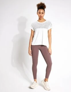 Varley Calloway Boxy Tee - Snow White 6 Varley Calloway Boxy Tee - Snow White -Outlet Elevate Activewear Store Varley calloway boxy tee VAR01779 WHI snow white 0002