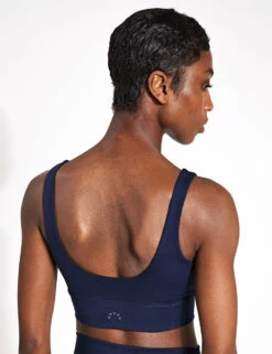 Varley The Freesoft Set - Sky Captain -Outlet Elevate Activewear Store Varley freesoft cori bra sky captain VAR01856 SKYS 0023 91f07fff 198e 4016 8d49 109e17acd135