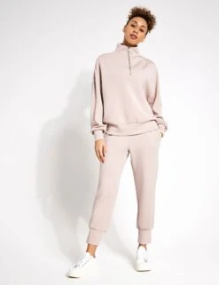 Varley The Slim Cuff Pant 25" - Mushroom -Outlet Elevate Activewear Store Varley the slim cuff pant 25 VAR01713 MUSH mushroom 0001