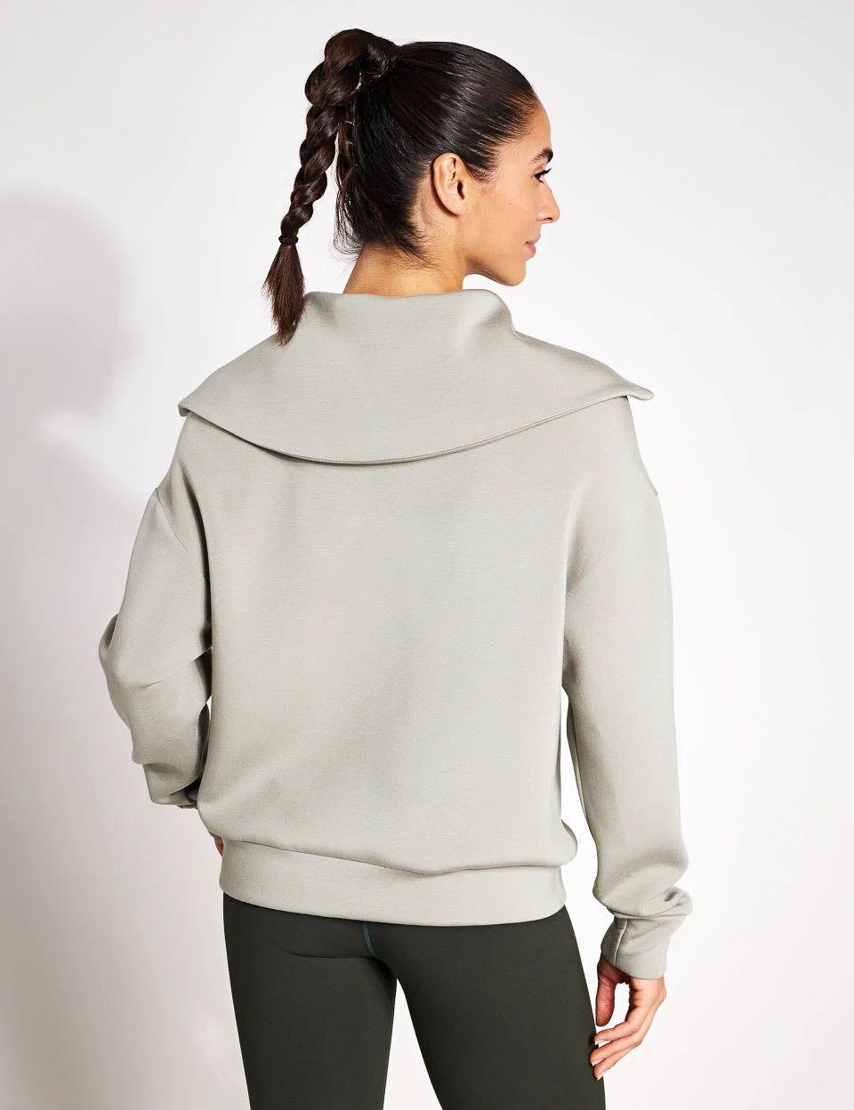 Varley Yates Half-Zip Sweat - Seagrass 2 Varley Yates Half-Zip Sweat - Seagrass - Image 2