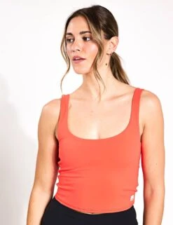 Vuori Daily Crop - Pomelo