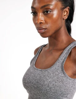 Vuori Halo Essential Tank - Heather Grey -Outlet Elevate Activewear Store Vuori Halo Essential Tank VW1089 HTG Heather Grey 0033