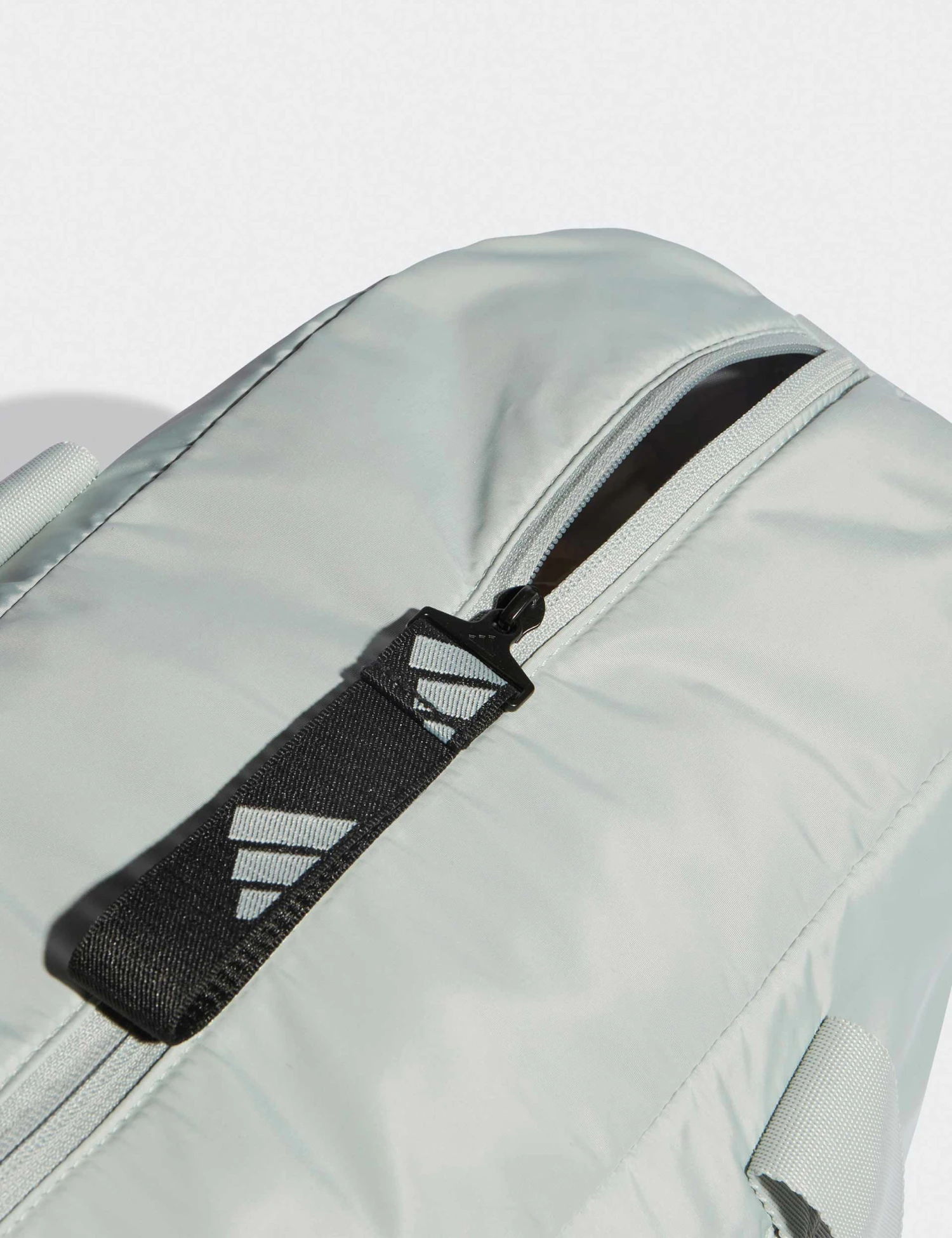 ADIDAS Sport Bag - Wonder Silver/Silver Metallic 5 ADIDAS Sport Bag - Wonder Silver/Silver Metallic - Image 5