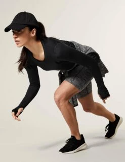 Scoop Neck Long Sleeve Top - Black -Outlet Elevate Activewear Store goodmove scoop neck long sleeve top black T51 5159 2