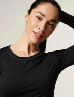 Scoop Neck Long Sleeve Top - Black -Outlet Elevate Activewear Store goodmove scoop neck long sleeve top black T51 5159 6