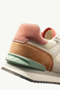 HOFF City - Rome -Outlet Elevate Activewear Store hoff city trainers rome 2