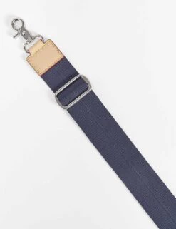 Medium Metro Tote Deluxe - Dawn Blue 12 Medium Metro Tote Deluxe - Dawn Blue -Outlet Elevate Activewear Store mz wallace medium metro tote deluxe dawn blue 1260x1600 5