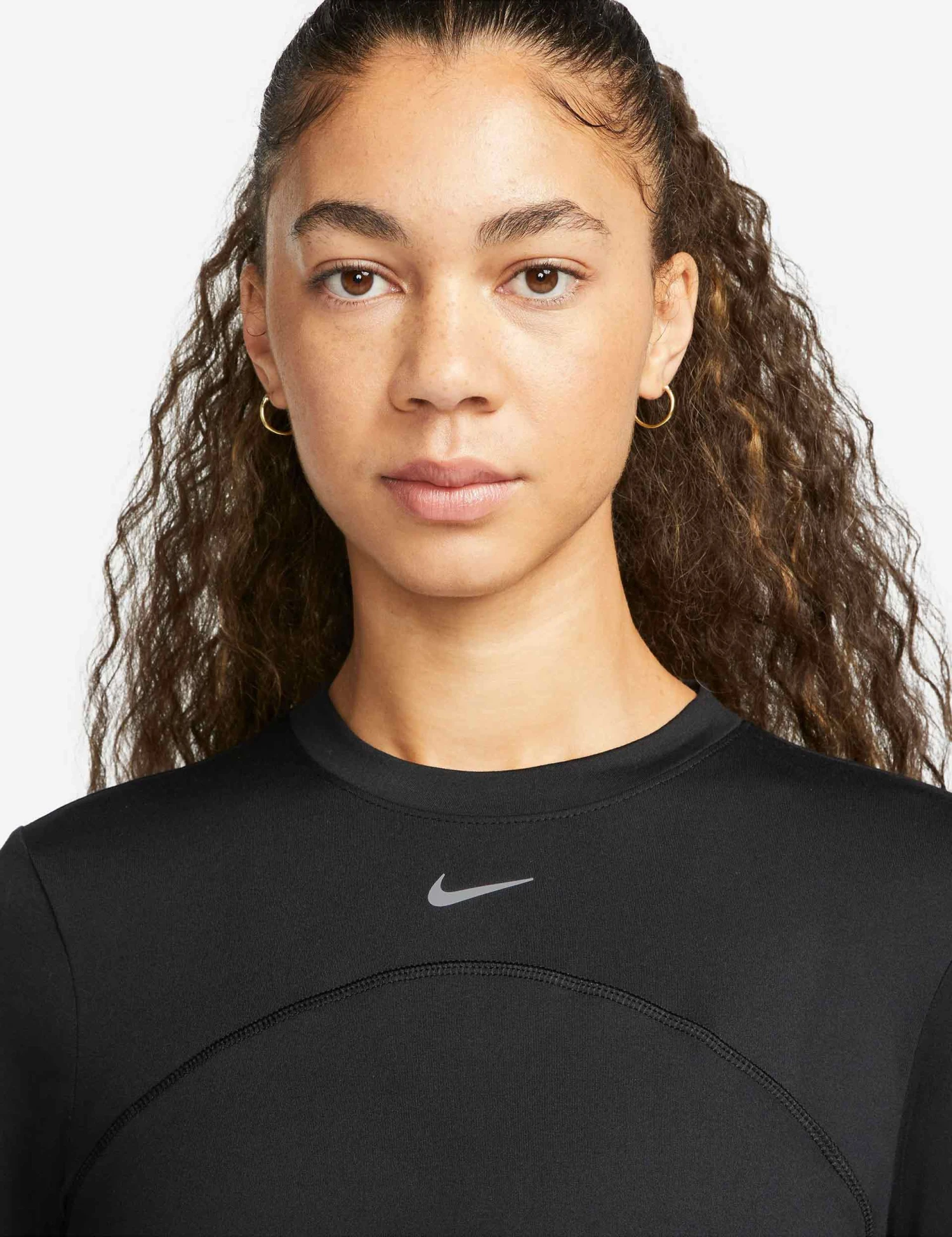 Nike Dri-FIT Swift Element UV Crew Neck Top - Black/Reflective Silver 3 Nike Dri-FIT Swift Element UV Crew Neck Top - Black/Reflective Silver - Image 3