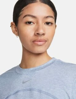 Nike Dri-FIT Swift Element UV Crew Neck Top - Light Armory Blue/Reflective Silver 10 Nike Dri-FIT Swift Element UV Crew Neck Top - Light Armory Blue/Reflective Silver -Outlet Elevate Activewear Store nike dri fit swift element uv crew neck top blue silver fb4297 440 8