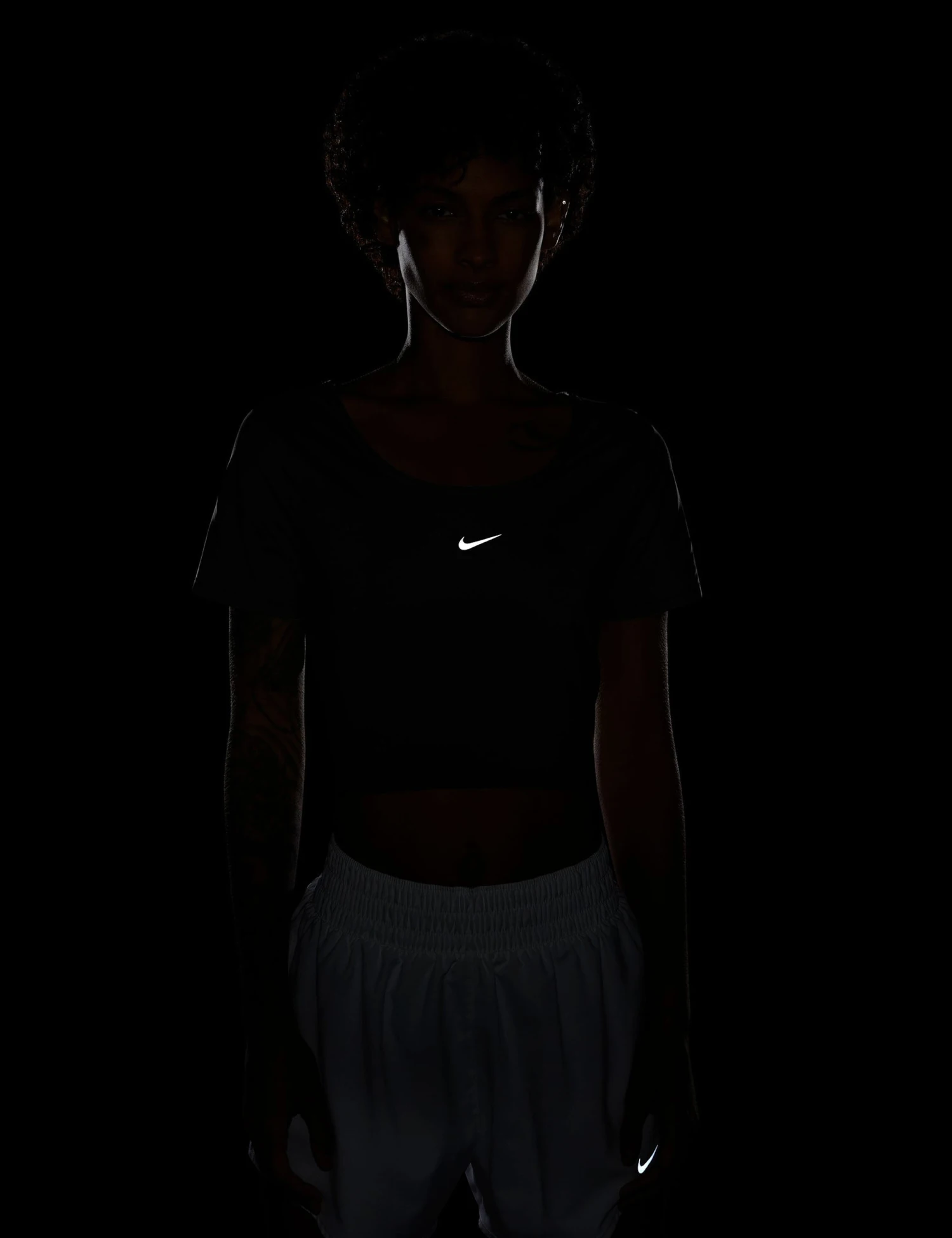 Nike One Classic Dri-FIT Short-Sleeve Cropped Twist Top - Black/White 5 Nike One Classic Dri-FIT Short-Sleeve Cropped Twist Top - Black/White - Image 5