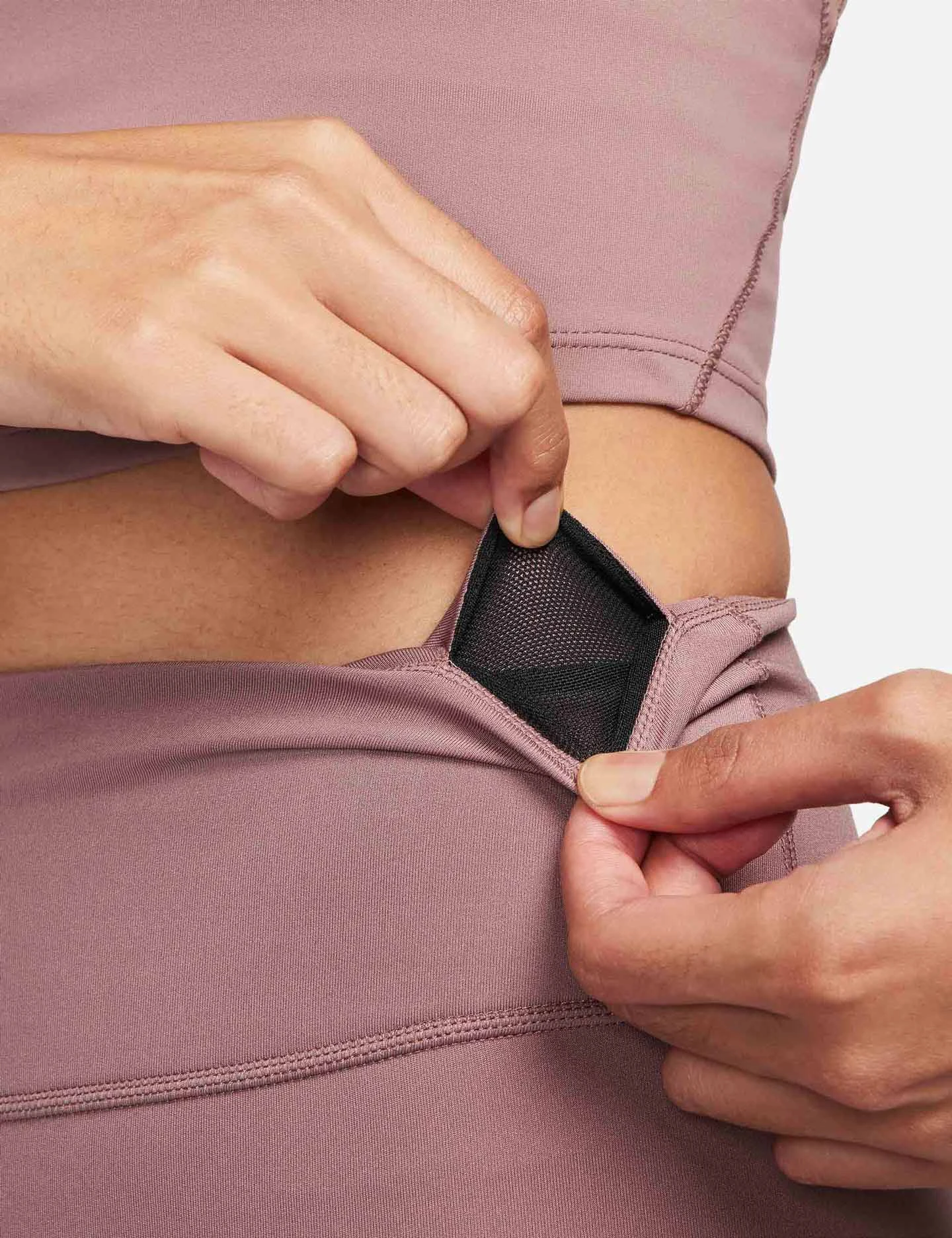 Nike One Leggings - Smokey Mauve/Black 3 Nike One Leggings - Smokey Mauve/Black - Image 3