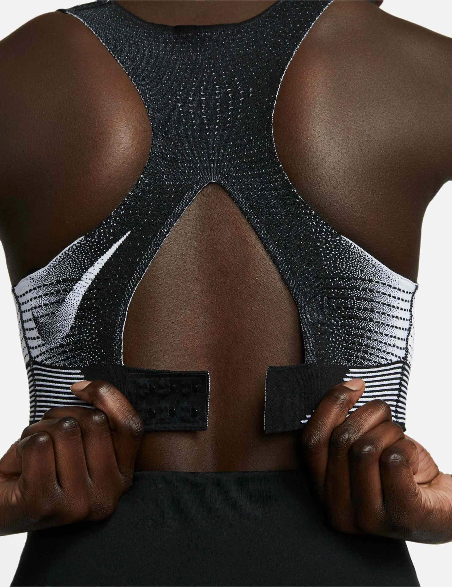 Nike Swoosh Flyknit Bra - Black/White/Bright Crimson 6 Nike Swoosh Flyknit Bra - Black/White/Bright Crimson - Image 6