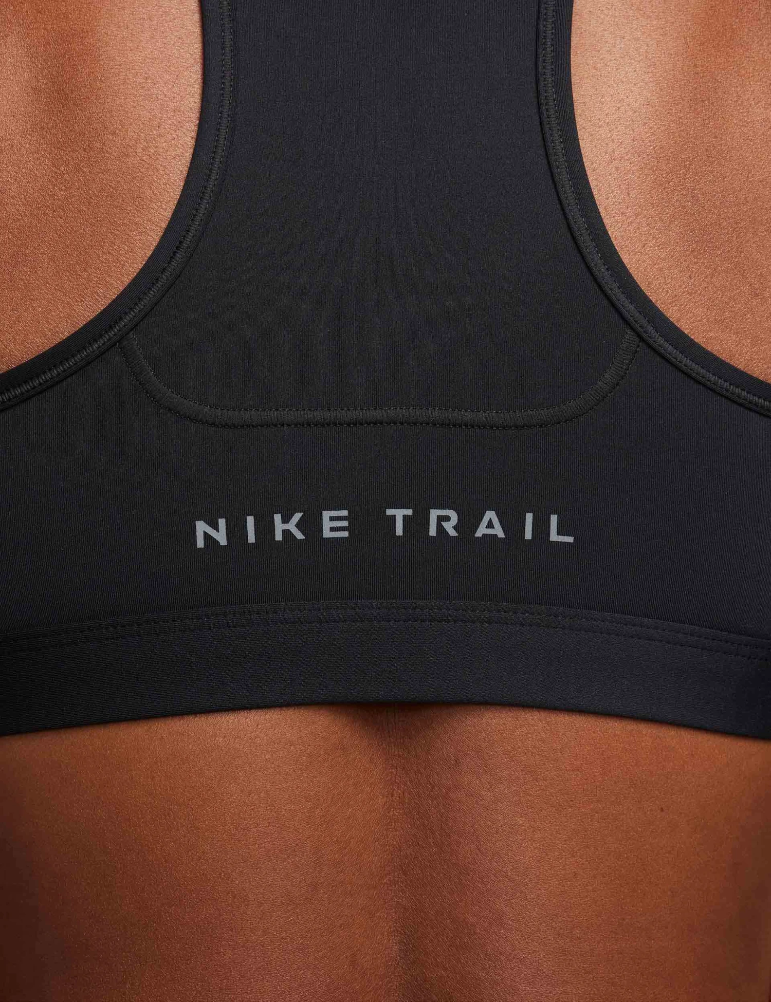 Nike Trail Swoosh On-The-Run Sports Bra - Black/Dark Smoke Grey 4 Nike Trail Swoosh On-The-Run Sports Bra - Black/Dark Smoke Grey - Image 4