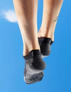 On Running Low Sock - Black/Shadow 10 On Running Low Sock - Black/Shadow -Outlet Elevate Activewear Store on running w low sock black shadow 2