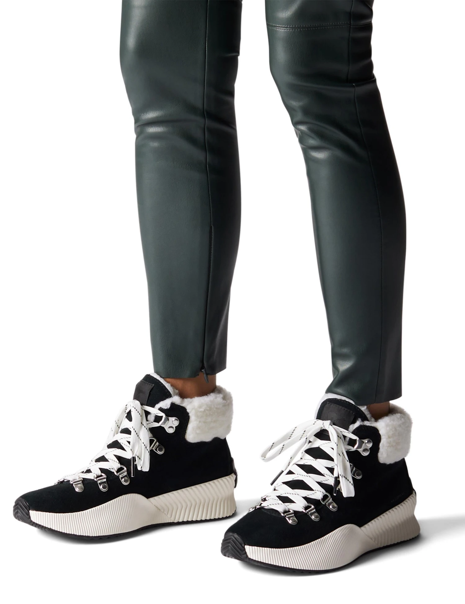 Sorel Out N About III Conquest Winter Ankle Boot - Black/Sea Salt 3 Sorel Out N About III Conquest Winter Ankle Boot - Black/Sea Salt - Image 3