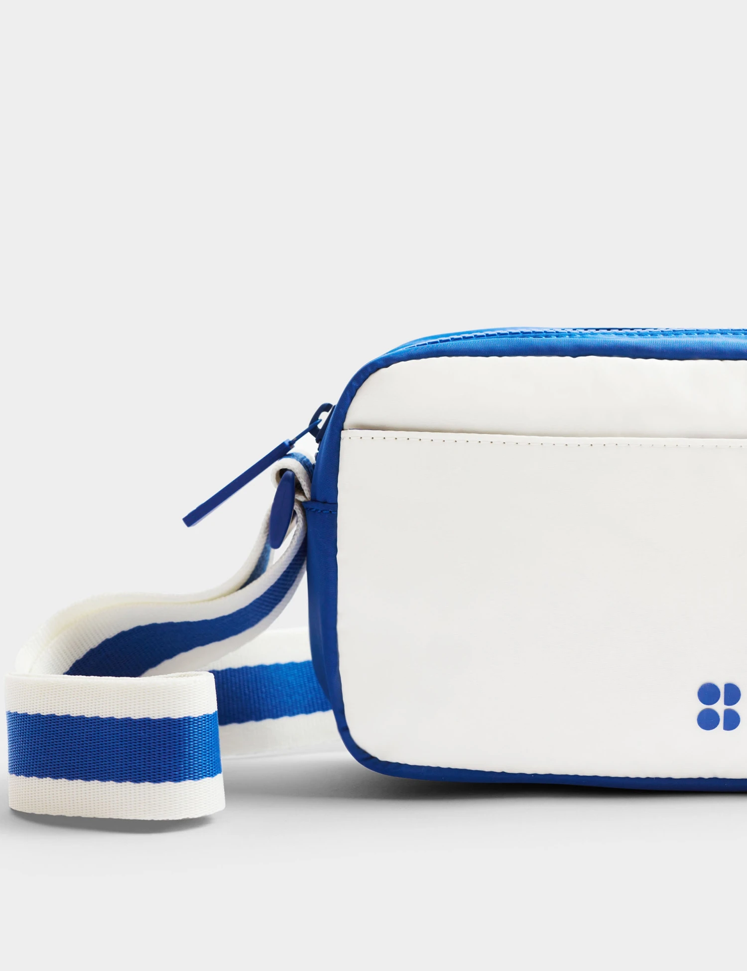 Sweaty Betty All Day Crossbody - Lightning Blue 3 Sweaty Betty All Day Crossbody - Lightning Blue - Image 3