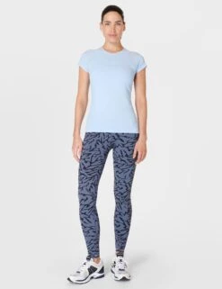 Sweaty Betty Athlete Seamless Gym T-Shirt - Breeze Blue 14 Sweaty Betty Athlete Seamless Gym T-Shirt - Breeze Blue -Outlet Elevate Activewear Store sweaty betty athlete seamless gym t shirt breeze blue sb6546 9