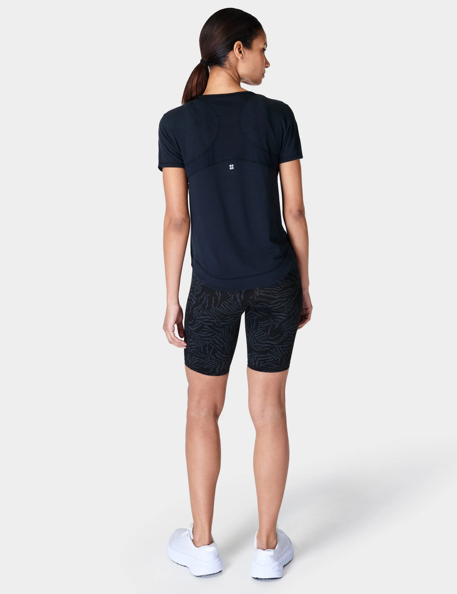 Sweaty Betty Breathe Easy Running T-Shirt - Black 2 Sweaty Betty Breathe Easy Running T-Shirt - Black - Image 2