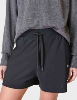 Sweaty Betty Explorer Shorts - Black -Outlet Elevate Activewear Store sweaty betty explorer shorts black sb7063 1