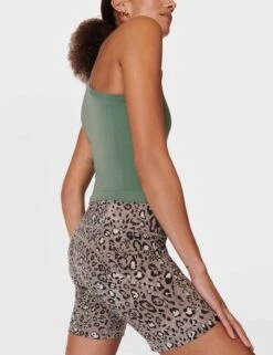 Sweaty Betty Power 6" Cycling Shorts - Brown Luxe Leopard Print -Outlet Elevate Activewear Store sweaty betty power 6in cycling shorts brown luxe leopard print sb4822p 2